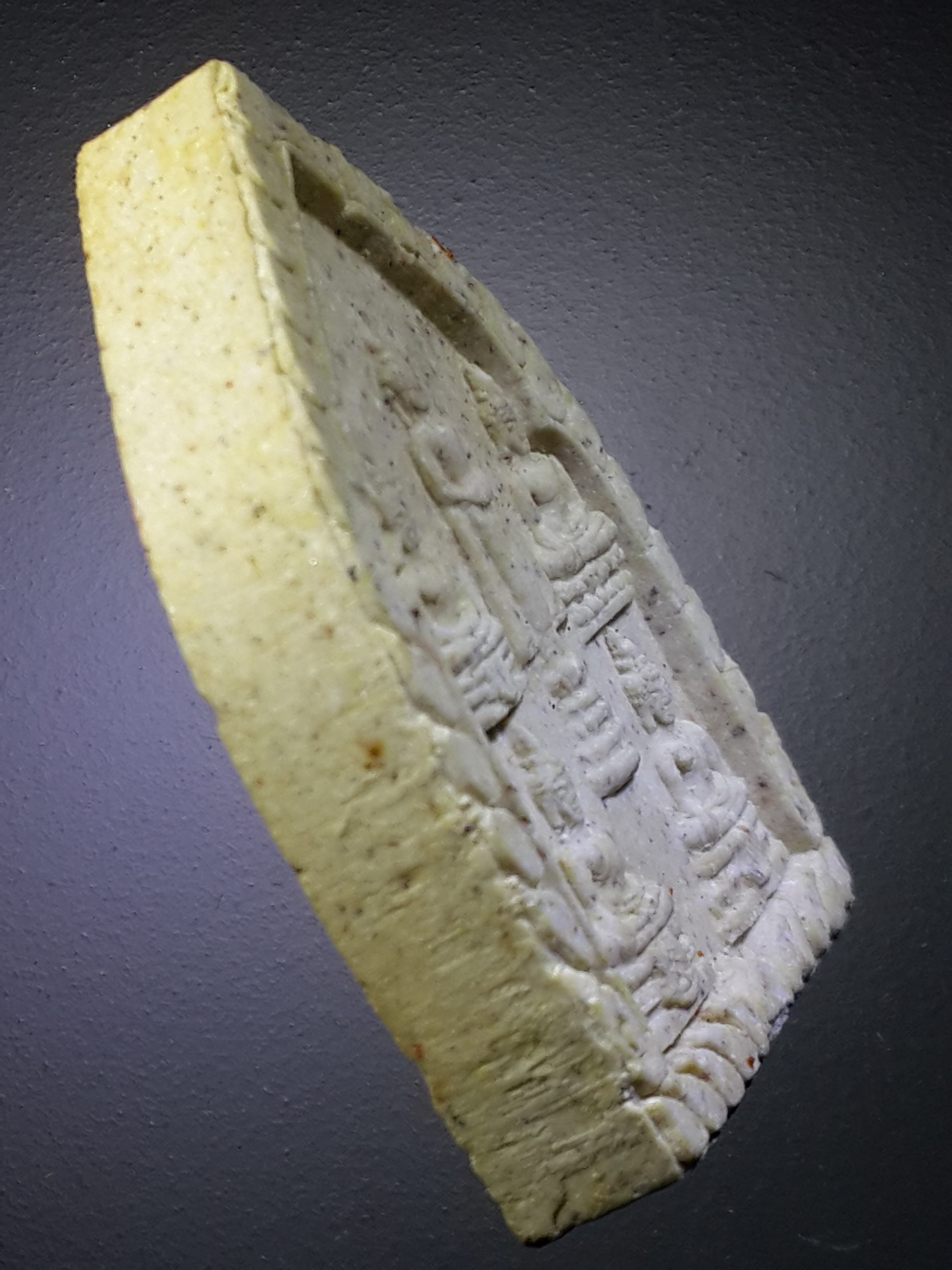 รหัสสินค้า พระมีกล่อง 390 พระผงหลวงพ่อบ้านแหลมห้าพี่น้อง รุ่นพิเศษ วัดเพชรสมุทรวรวิหาร พระรายการนี้ให้เช่าบูชาแล้ว