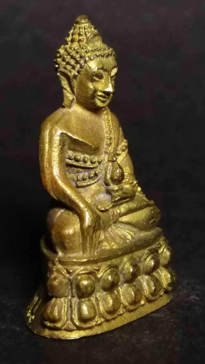 รหัสสินค้า พระกริ่ง พระหล่อ 025 พระชัยวัฒน์ อุดกริ่ง วัดมหาสอน เนื้อทองทิพย์ ตอกโค๊ต