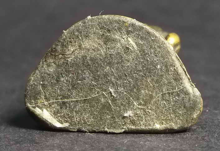 รหัสสินค้า อุทัยธานี 010 รูปหล่อหลวงพ่อเคลือบ วัดหนองกระดี่ใน จังหวัดอุทัยธานี ไม่ทราบปีที่สร้าง เนื้อทองผสม พระรายการนี้ให้เช่าบูชาแล้ว