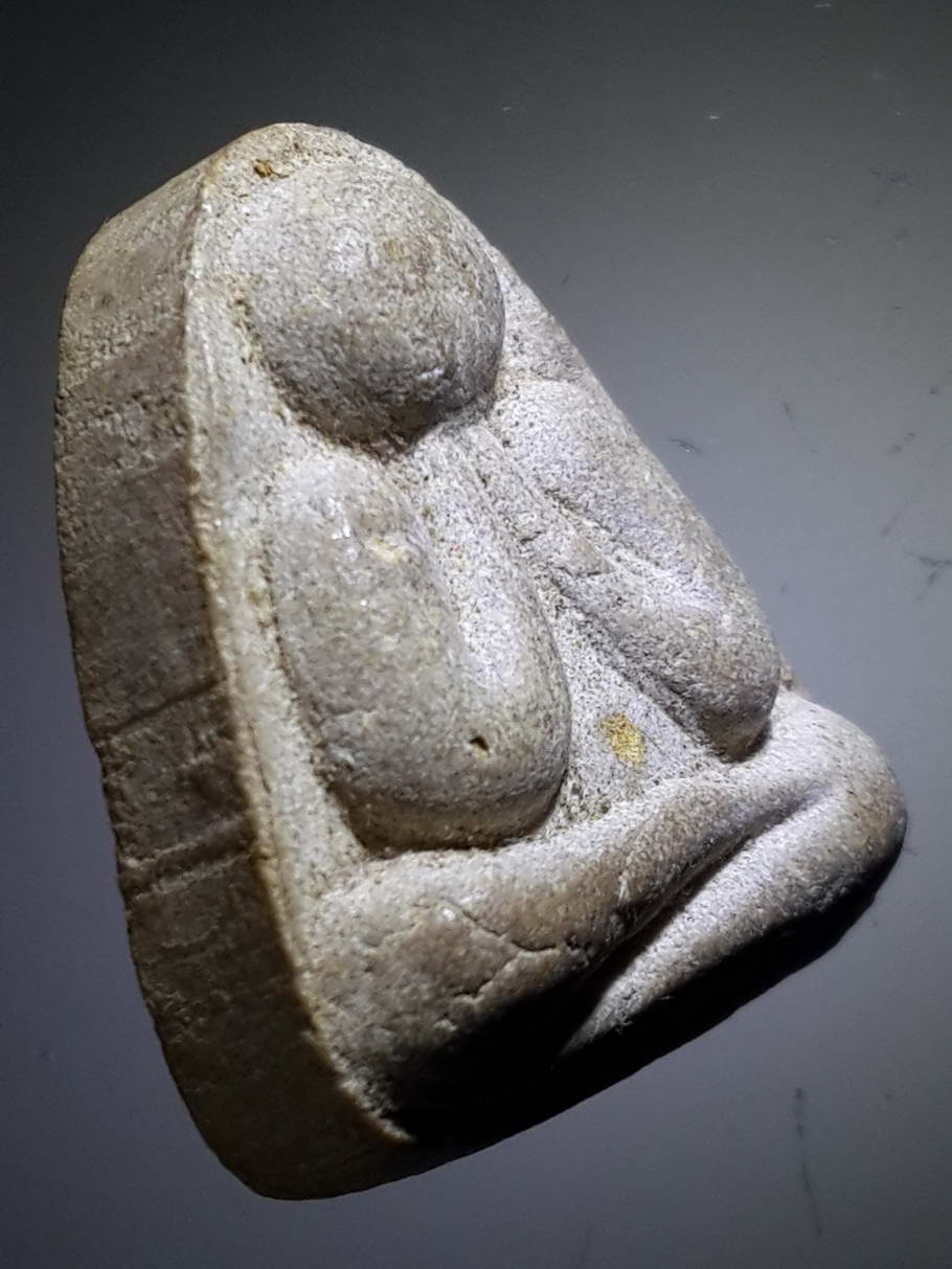 รหัสสินค้า พระปิดตา ทั่วไป 172 พระปิดตาเนื้อผง ช่องเขาน้ำซับ อำเภอศรีราชา จังหวัดชลบุรี สร้างปี 2535