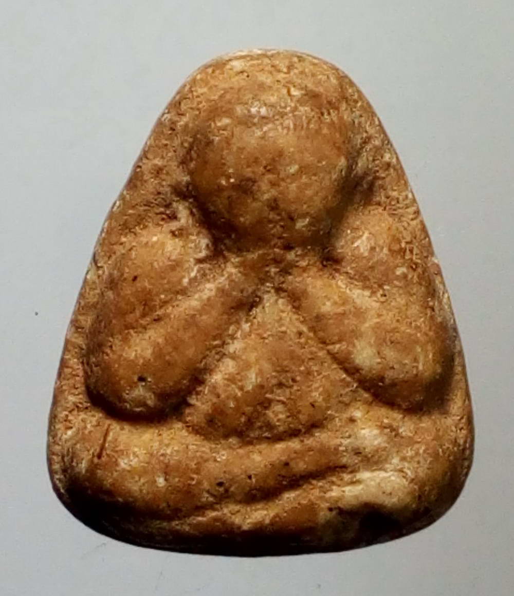 รหัสสินค้า พระไม่ทราบที่ 192 พระปิดตาเนื้อผงน้ำมัน ไม่ทราบที่ พระรายการนี้ให้เช่าบูชาแล้ว