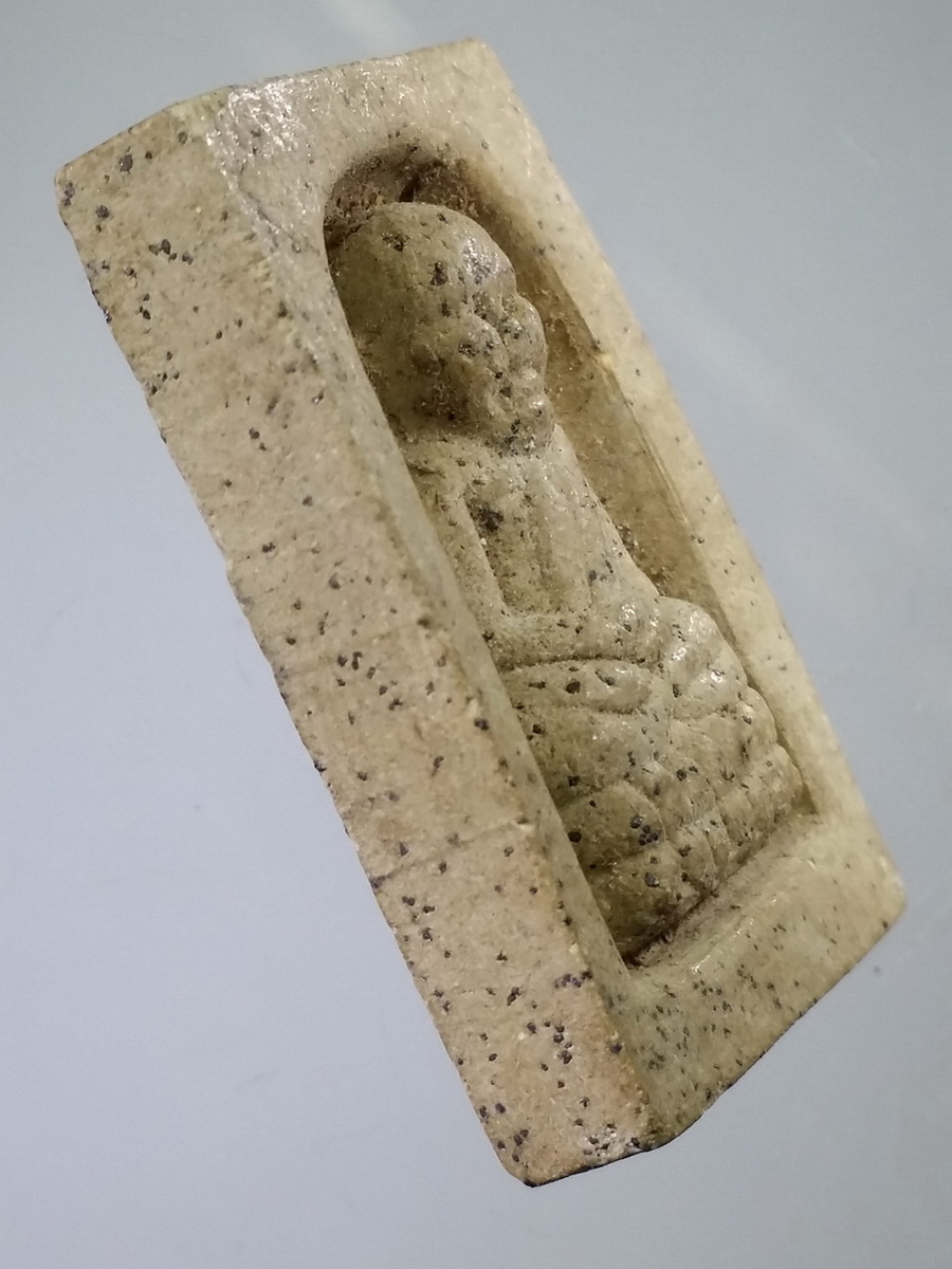 รหัสสินค้า หลวงปู่ทวด วัดต่างๆ 482 หลวงปู่ทวดพิมพ์กลักไม้ขีด หลวงพ่อปกรณ์ วัดถ้ำผาแด่น จังหวัดสกลนคร