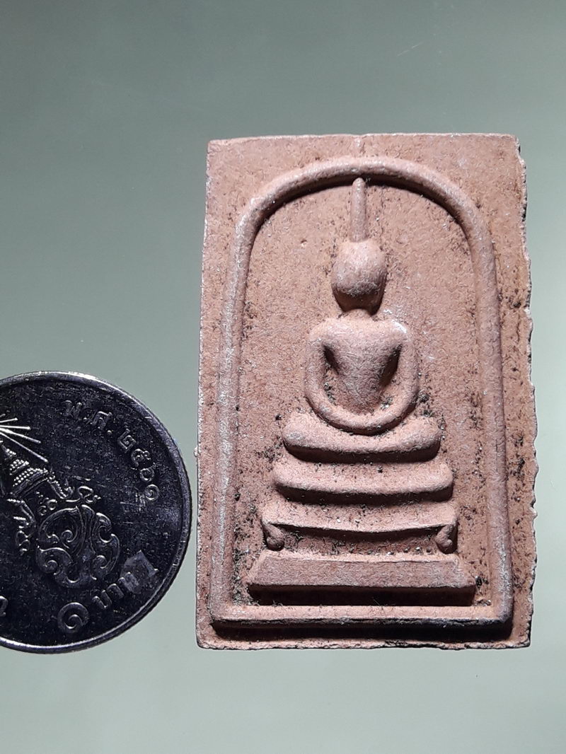 รหัสสินค้า พระสมเด็จ วัดต่างๆ 1313 พระสมเด็จพิมพ์เกศทะลุซุ้ม ด้านหลังมีชื่อย่อวัด ว.ร.ม.