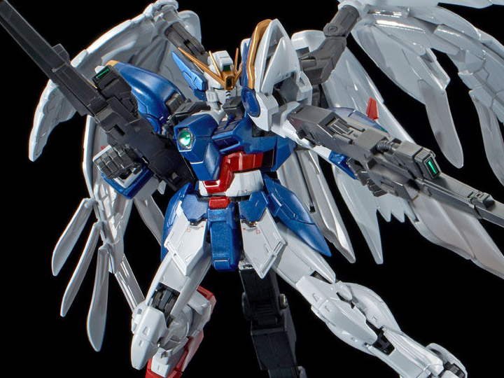 RG GUNDAM WING ZERO EW (TITANIUM FINISH)