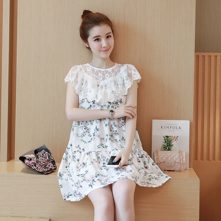 *พร้อมส่ง* ชุดให้นม (แบบซิปขวาง) Lace Floral Dress