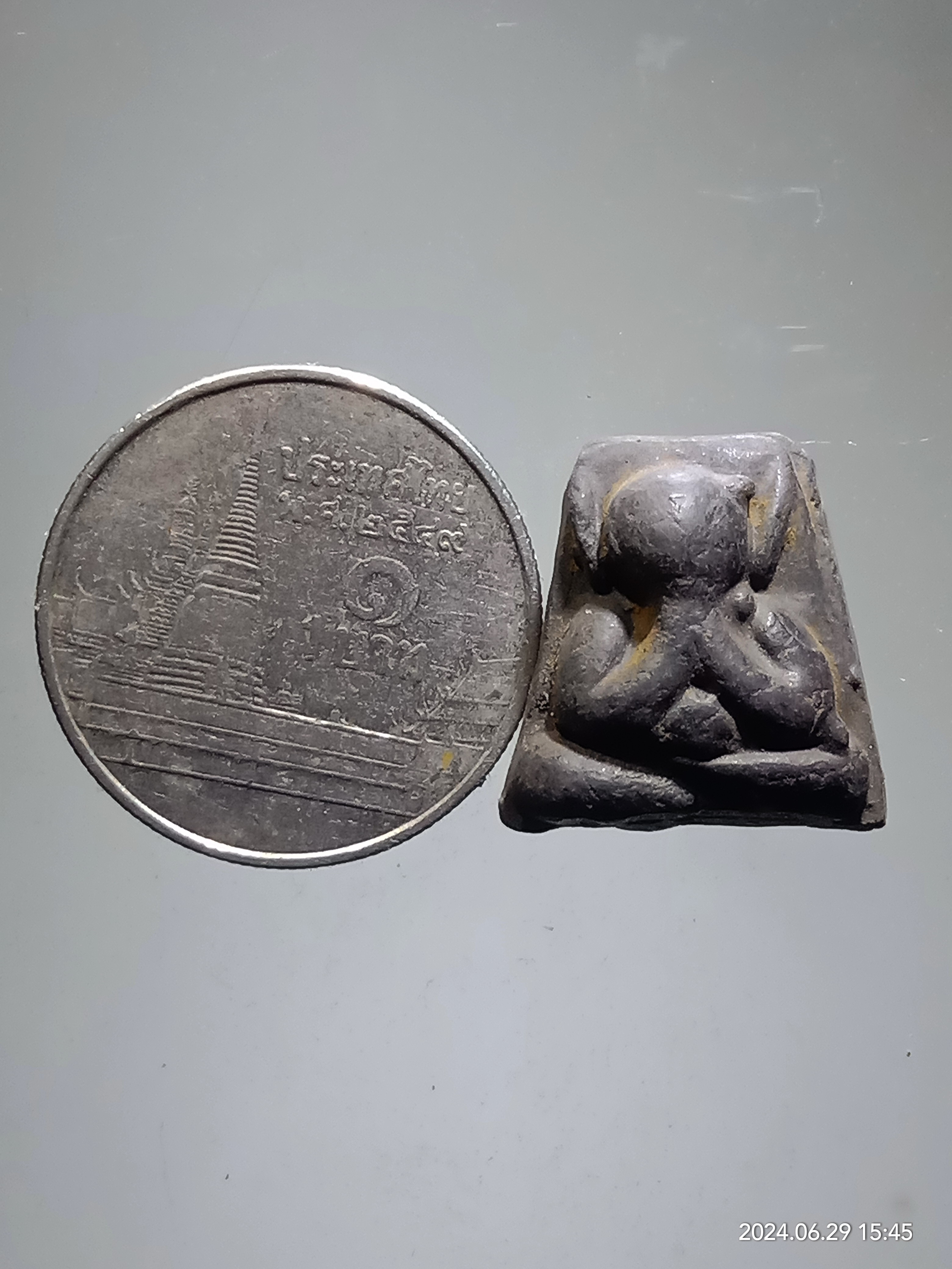 รหัสสินค้า พระเนื้อดิน เนื้อผง เนื้อว่าน 469 พระปิดตาเนื้อผง หลังยันต์อุ หลวงพ่อทาบ วัดกระบกขึ้นผึ้ง จังหวัดระยอง