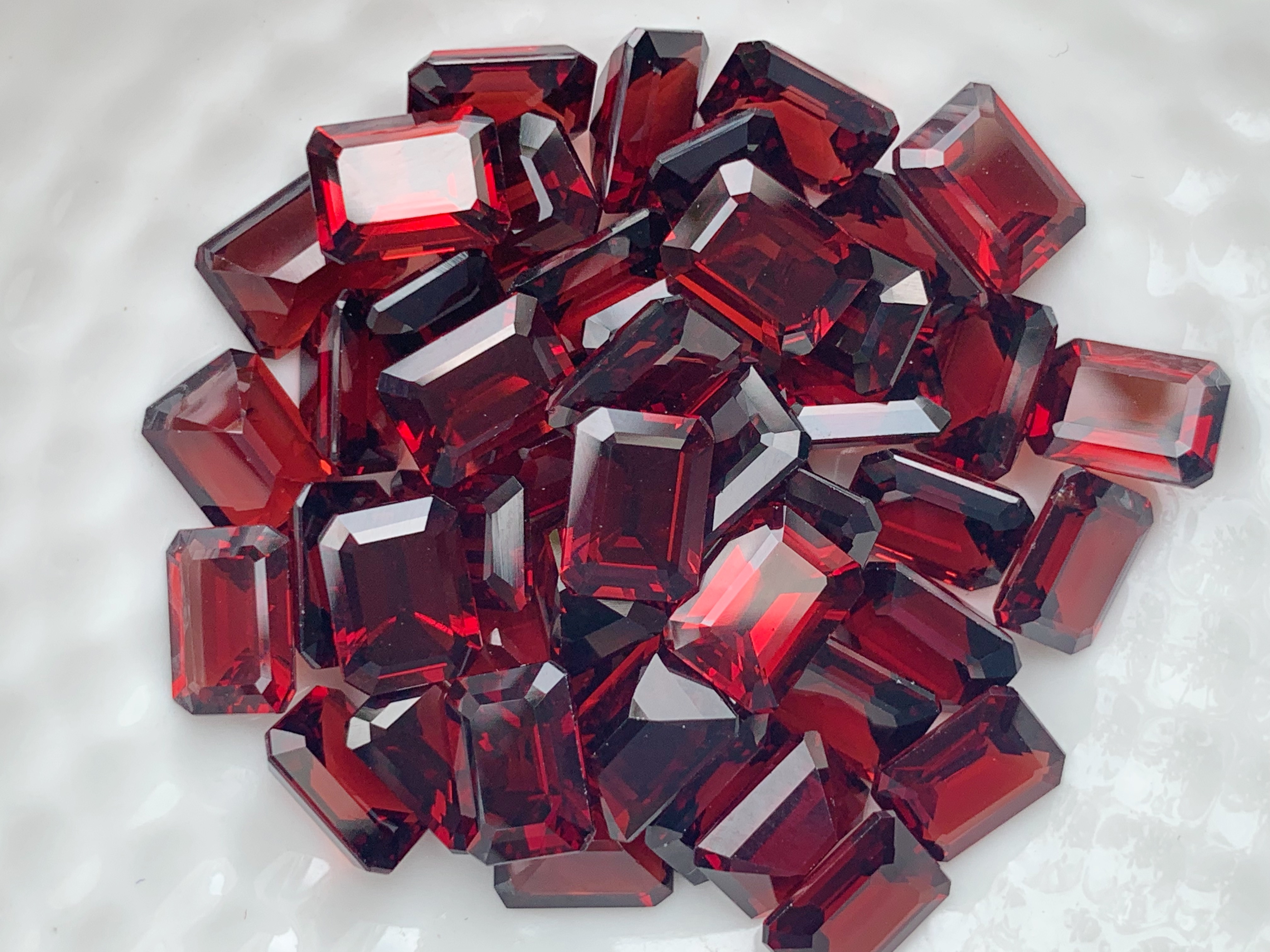 โกเมนสี่เหลี่ยม 8X6 มม. 5 เม็ด