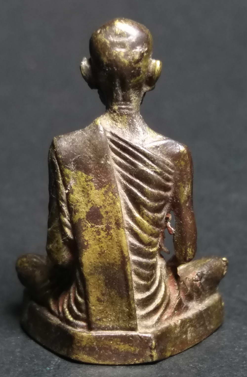 รหัสสินค้า พระกริ่ง พระหล่อ 100 รูปหล่อหลวงพ่อเดิม ออกวัดห้วยถั่วใต้ อำเภอหนองบัว จังหวัดนครสวรรค์ ใต้ฐานยันต์พุฒซ้อน หล่อในตัว พระรายการนี้ให้เช่าบูชาแล้ว