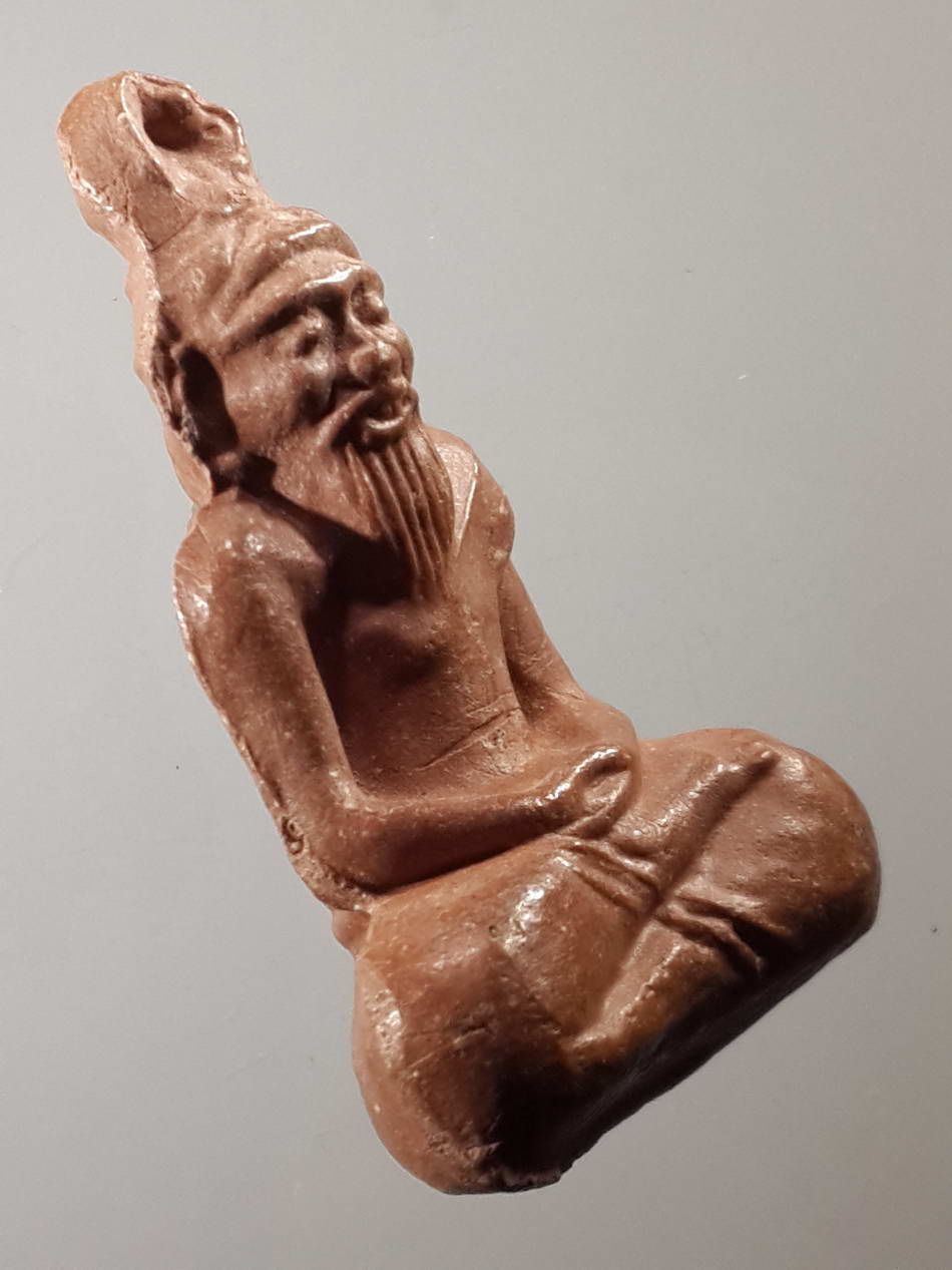 รหัสสินค้า พระไม่ทราบที่ 319 พระฤาษีเนื้อผง ลอยองค์ ไม่ทราบที่