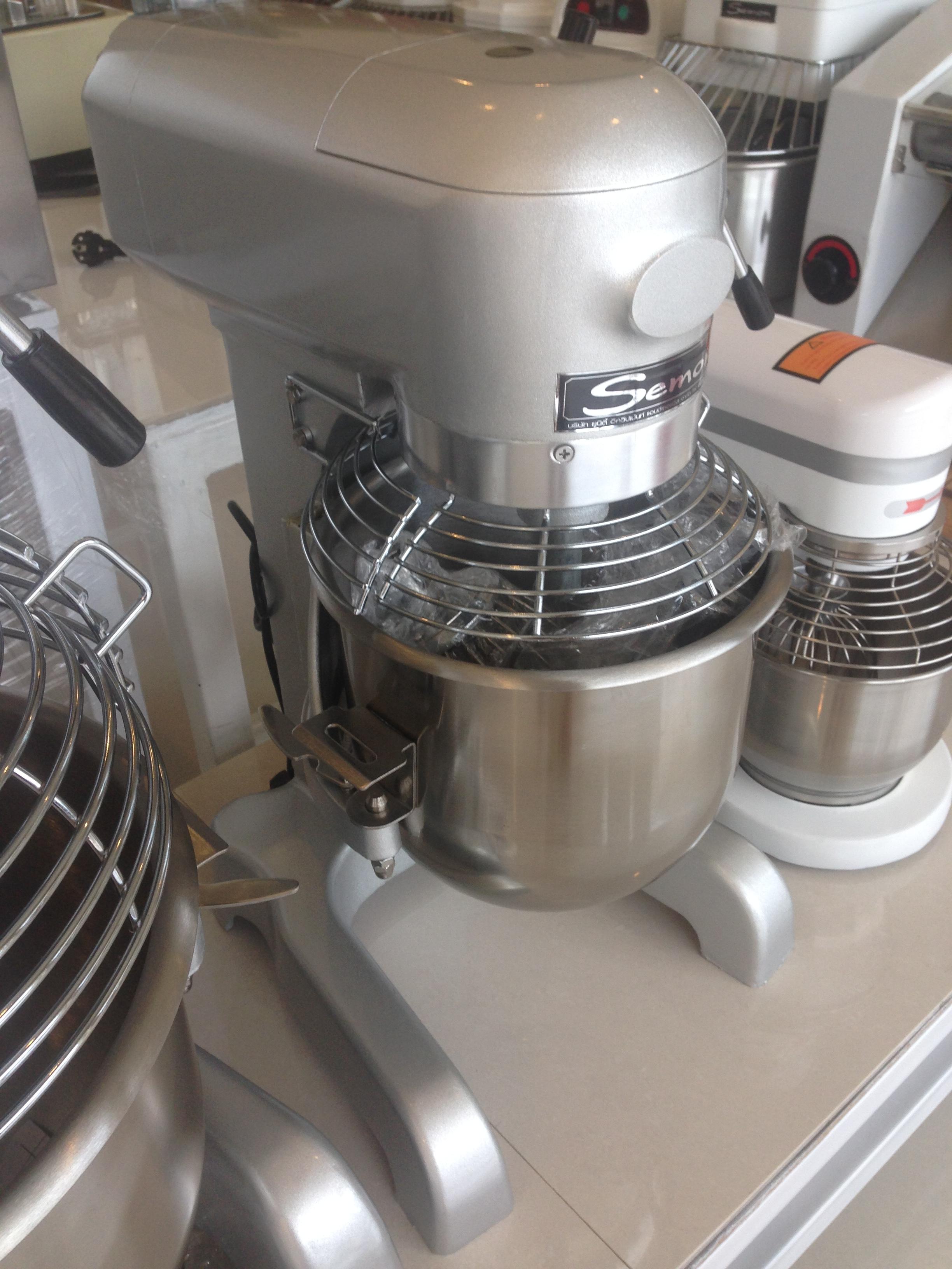 เครื่องผสมอาหาร 3 หัวตี 10 ลิตร Si-MX10