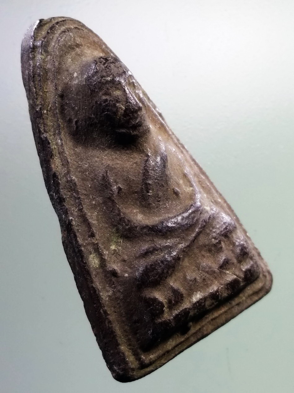 รหัสสินค้า หลวงปู่ทวด วัดต่างๆ 066 หลวงปู่ทวด เนื้อดินเผา วัดช้างให้ ปี 2513 พระครูใบฎีกาขาว สร้าง พระรายการนี้ให้เช่าบูชาแล้ว