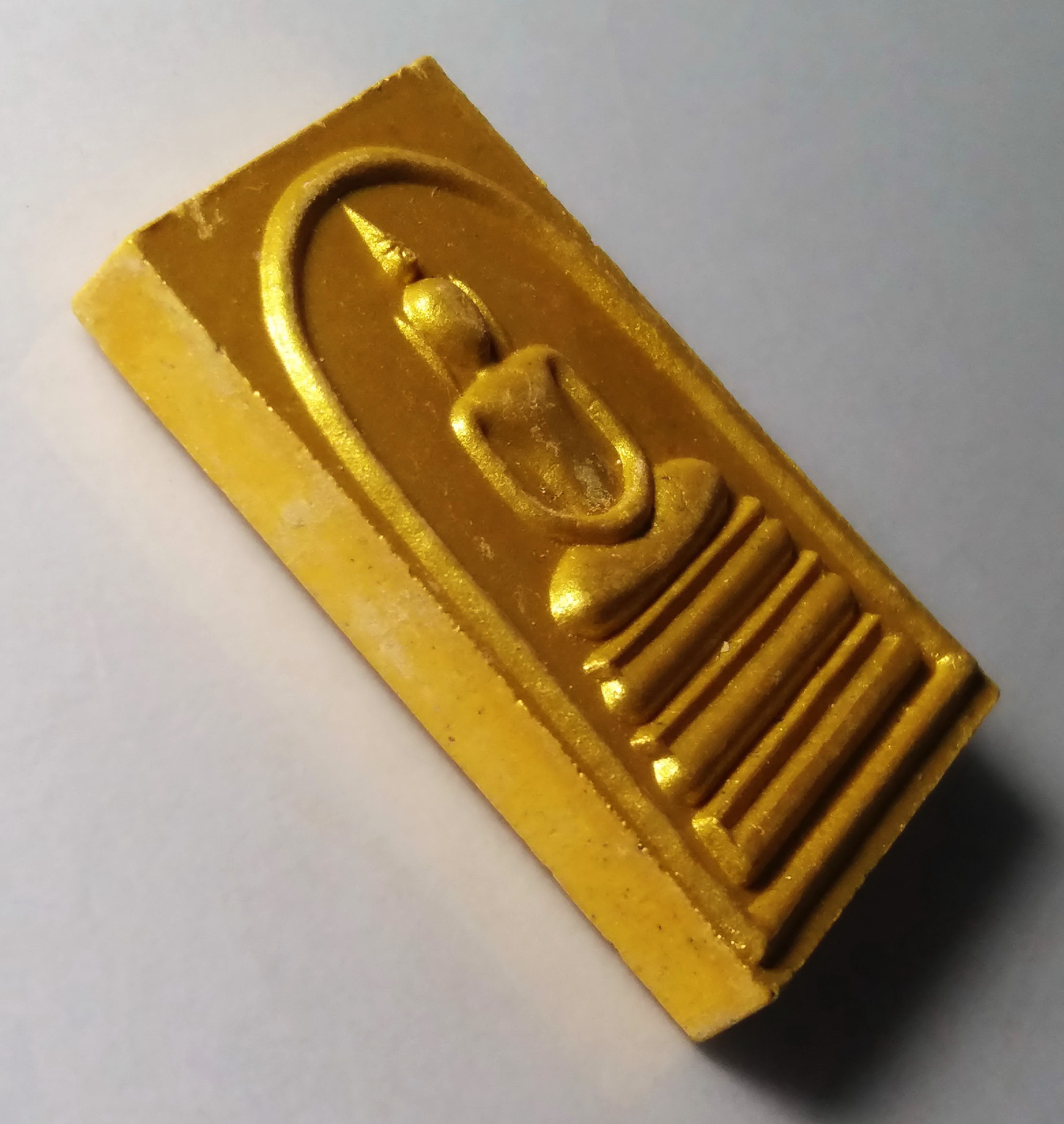 รหัสสินค้า พระสมเด็จ วัดต่างๆ 200 พระสมเด็จอรหังเกศอุ เนื้อผงทาทองบรอนซ์ สมเด็จพระญาณสังวร วัดบวรนิเวศวิหาร กรุงเทพฯ พระรายการนี้ให้เช่าบูชาแล้ว