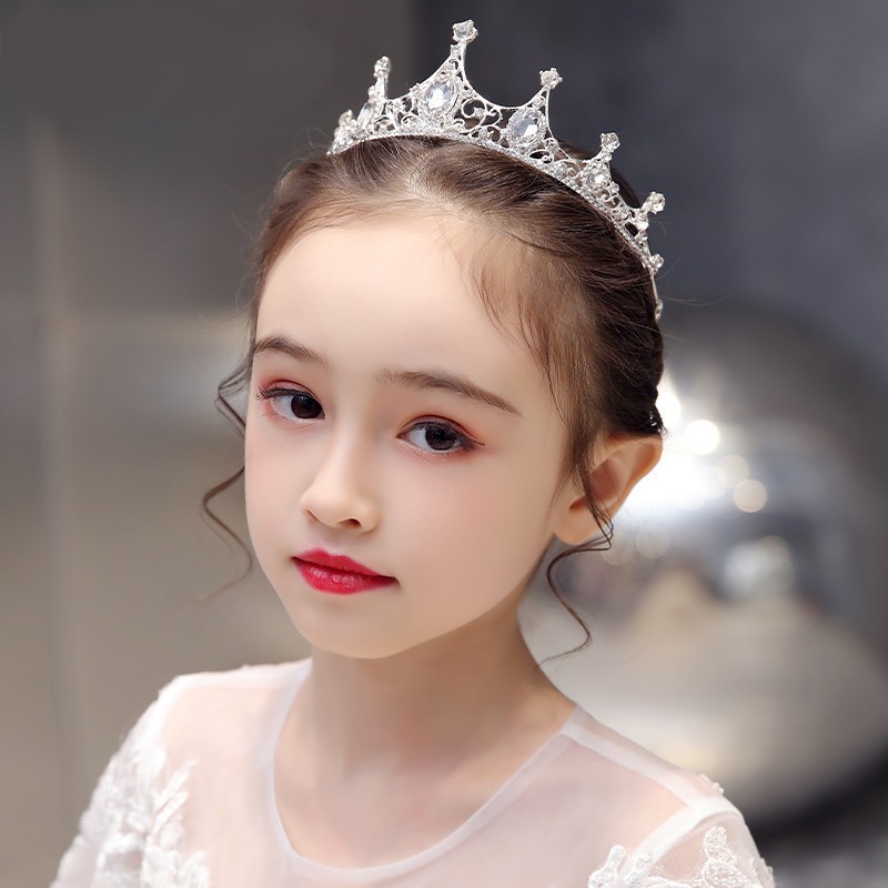 As2324- พร้อมส่งจากไทย มงกุฎเพชรประดับ แวววาว สวยหรูดูแพงเหมือนแบบ เด็กโต-ผู้ใหญ่ เส้นผ่าศูนย์กลาง 14.5cm.ดัดปรับขนาดได้เล็กน้อย