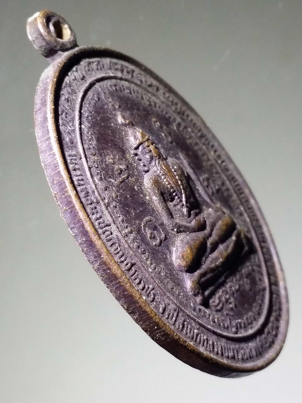 รหัสสินค้า เทพจีน - เทพฮินดู 042 เหรียญ รุ่น ๒ ในงานพิธีบังชญัญบูชาครูประจำปี สำนักหลวงปู่นารอด ตำบลหลักสอง อำเภอหนองแขม กรุงเทพฯ อาจารย์สมพร ศิริพร สร้างปี 2526