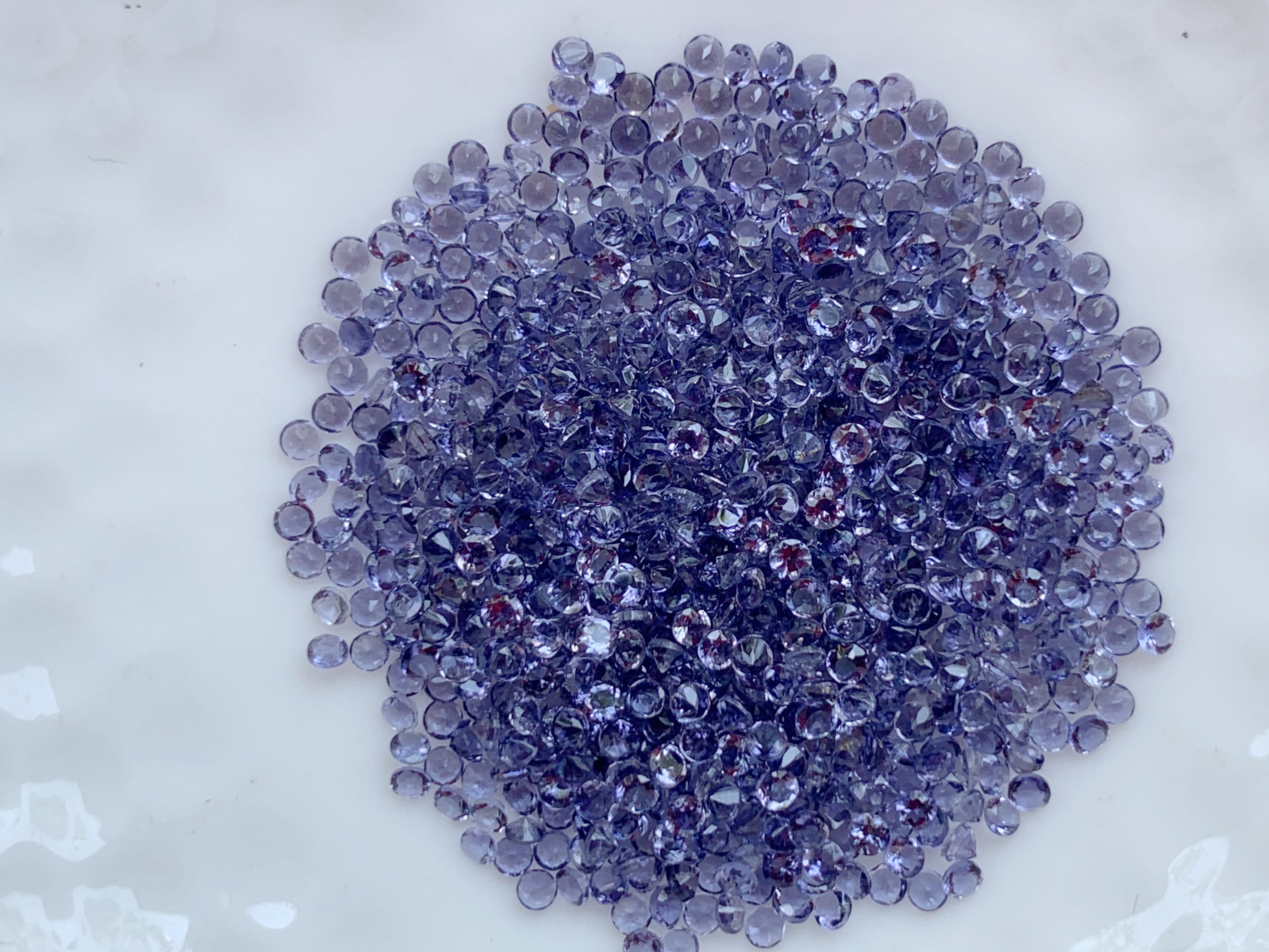 Iolite ไอโอไลท์กลม 1.5 มม. 5 กะรัต