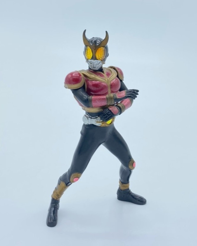 โมเดลรายละเอียดสูง RIder Kuuga Migthy