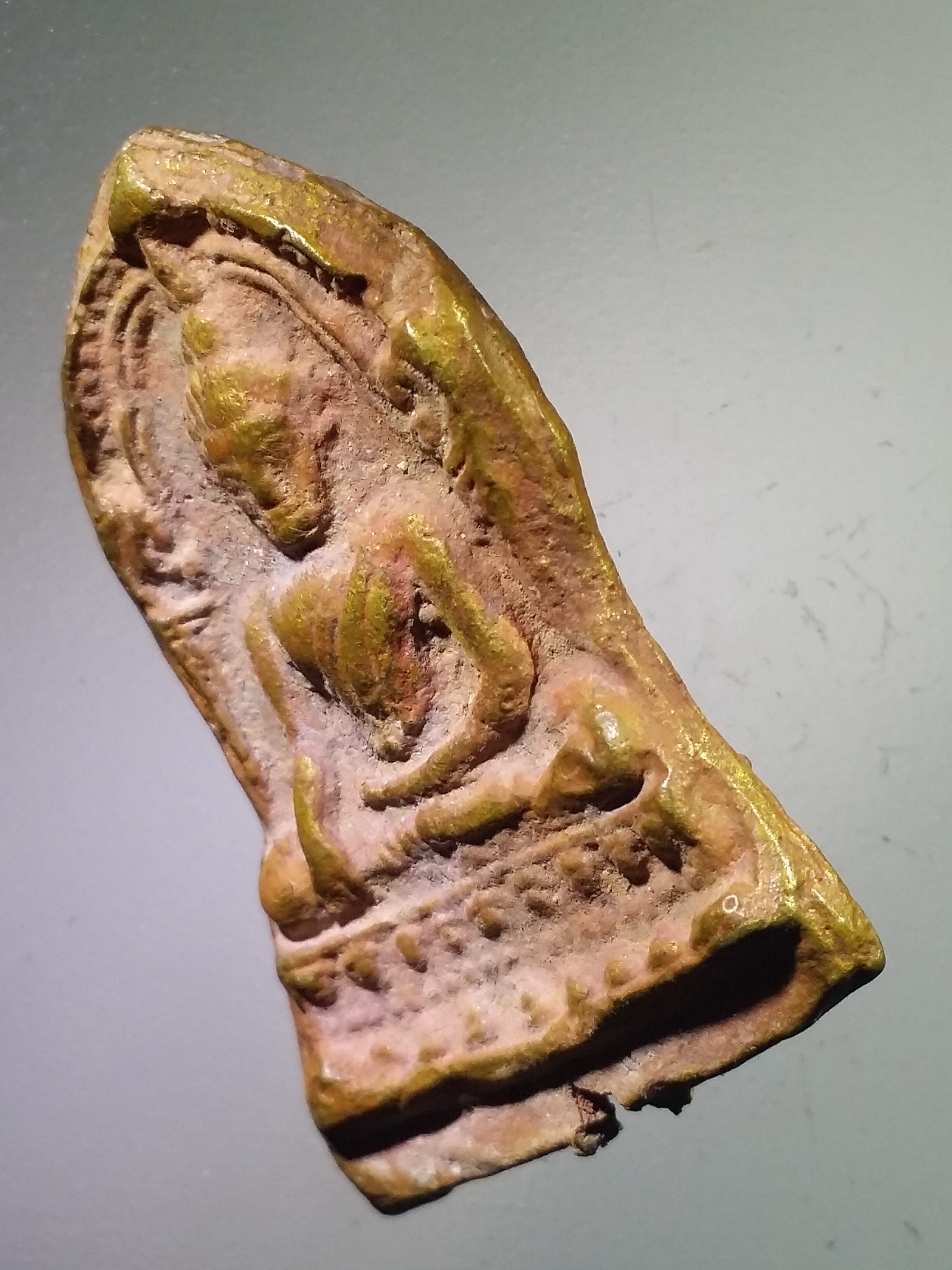 Antig LSD 008 พระพุทธชินราชใบเสมา กรุวัดหอกลอง จังหวัดพิษณุโลก เนื้อโลหะผสม พระรายการนี้ให้เช่าบูชาแล้ว