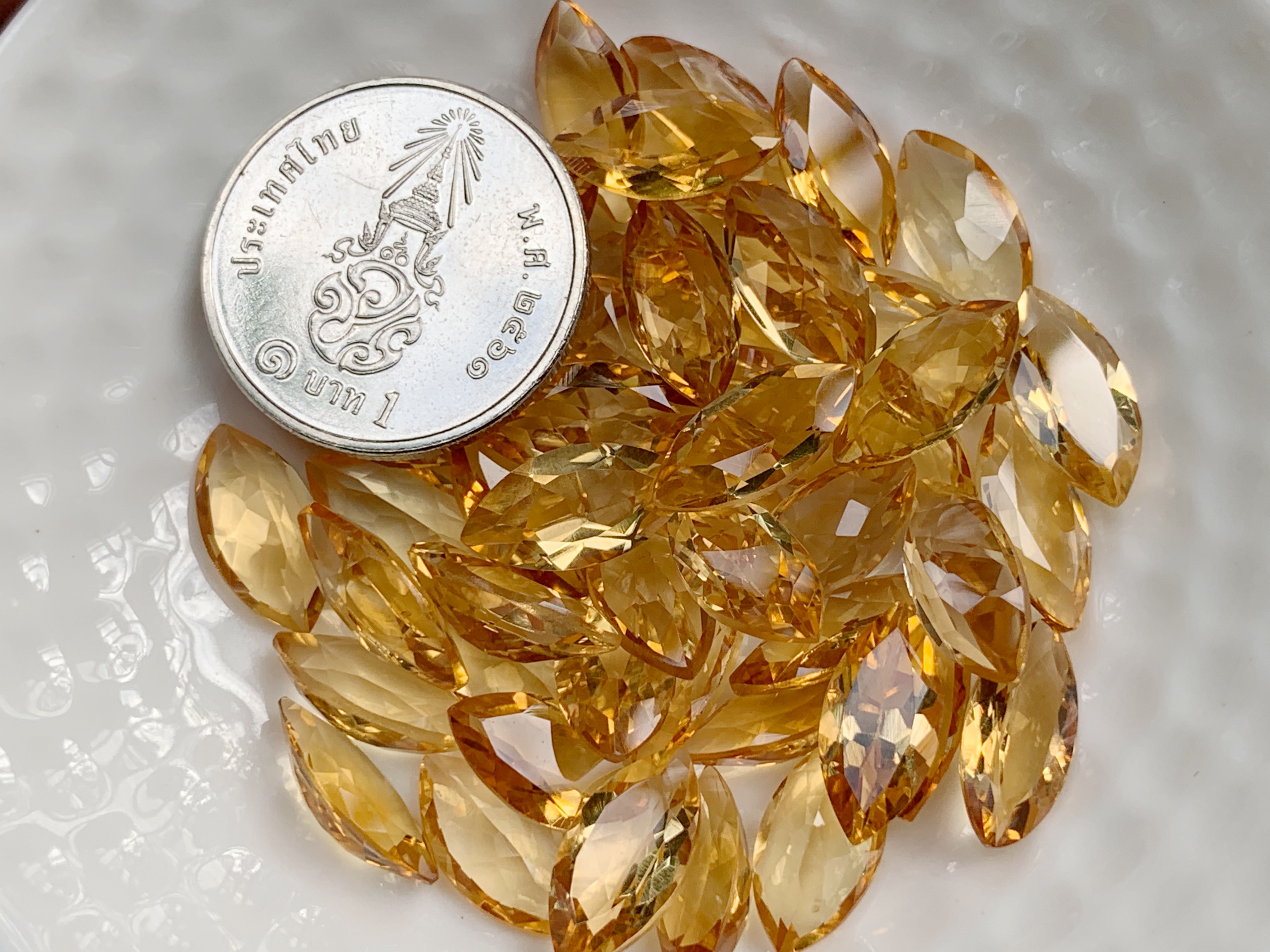 ซิทรินมาคี 6X12 มม. 5 กะรัต