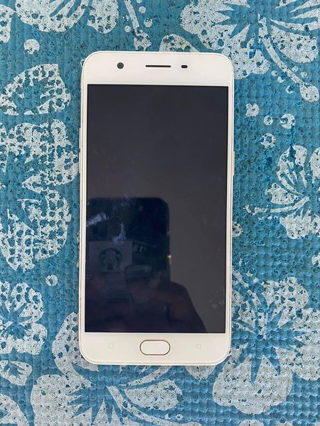( SOLD OUT ) OPPO A57 มือ2