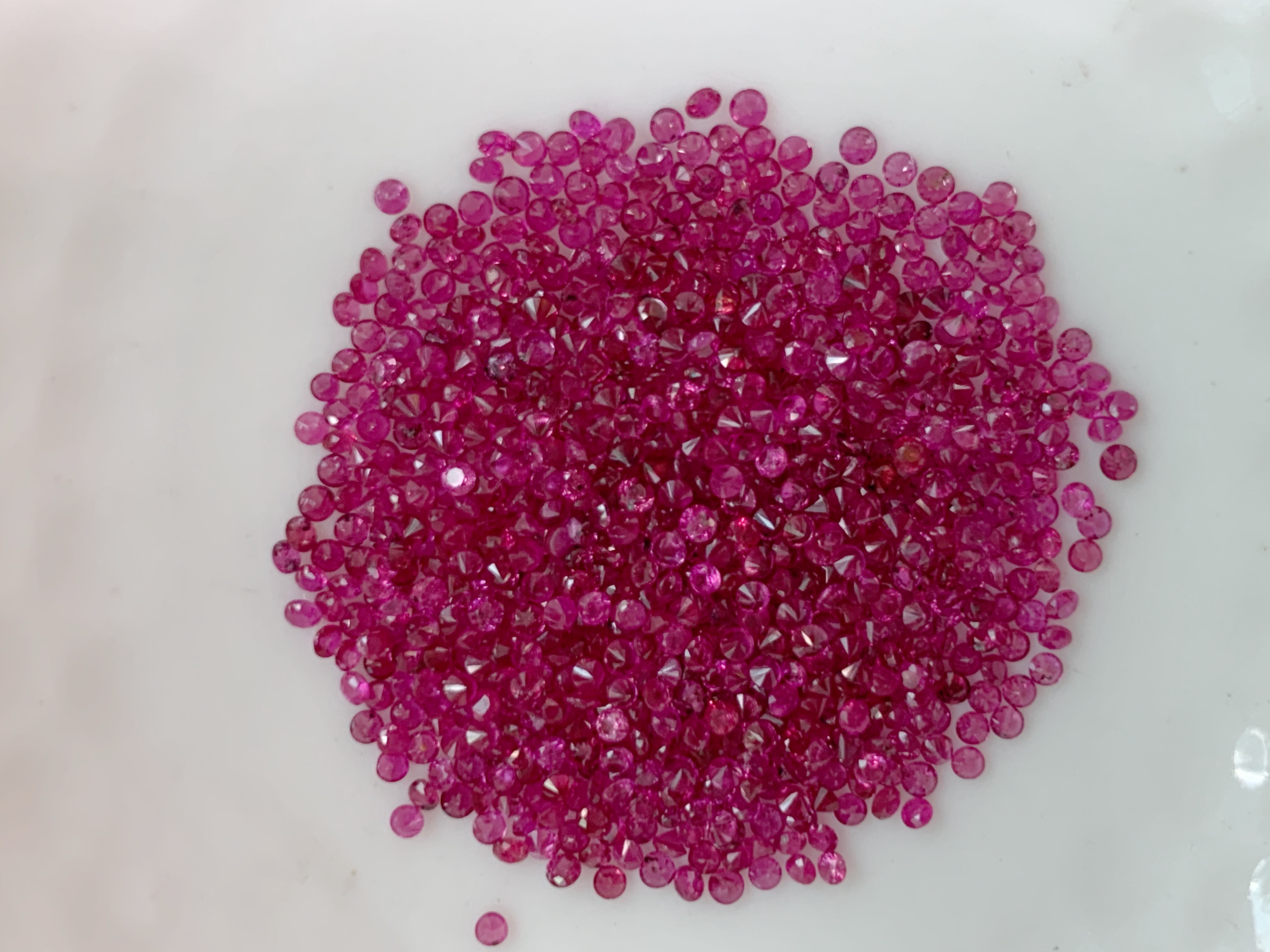 Ruby ทับทิมกลม 1.25 มม. 1 กะรัต