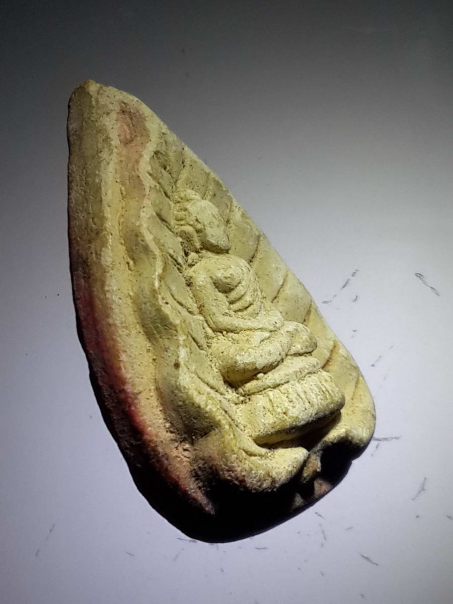 รหัสสินค้า พระไม่ทราบที่ 429 พระพุทธเนื้อผง พิมพ์ใบโพธิ์ หลังเจดีย์พุทธคยา ไม่ทราบที่ พระรายการนี้ให้เช่าบูชาแล้ว