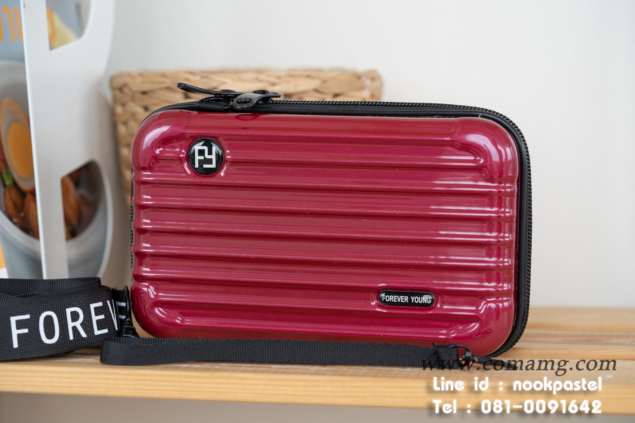 กระเป๋าเดินทางจิ๋ว Forever young