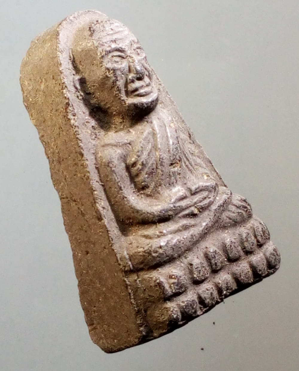 รหัสสินค้า หลวงปู่ทวด วัดต่างๆ 200 หลวงปู่ทวด เนื้อผงใบลาน โรยยาฉุน พิมพ์กลาง ไม่ทราบปีที่สร้าง ไม่ทราบวัดที่ออก