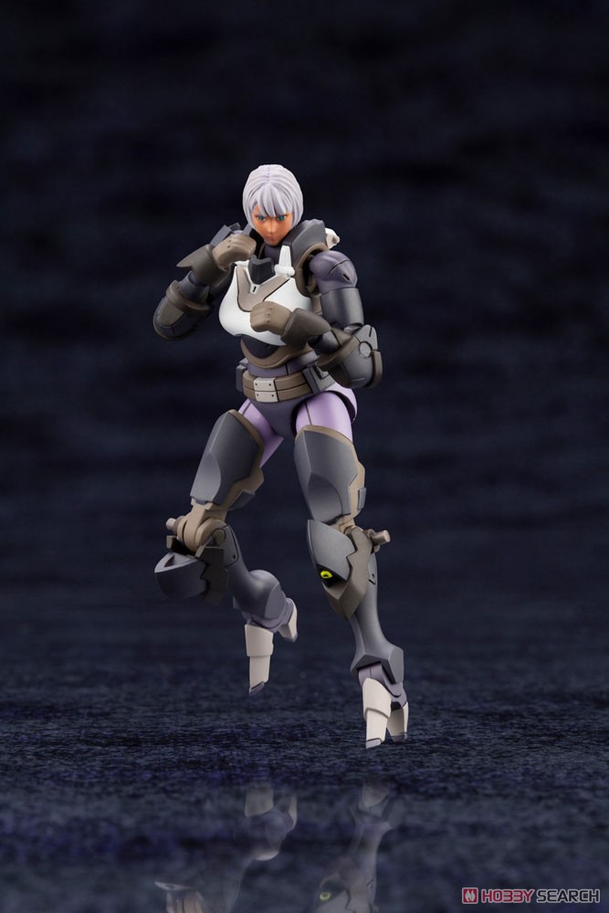 เปิดรับPreorder มัดจำ 200 บาท Governor LAT Black Rabbit (Plastic model)