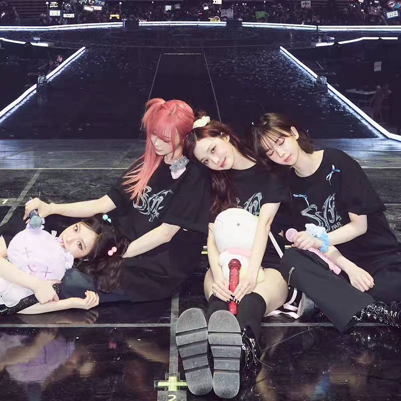 เสื้อยืด aespa : 2025 aespa LIVE TOUR - SYNK : PARALLEL LINE