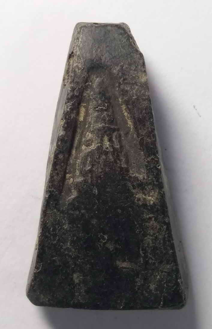 รหัสสินค้า พระเนื้อดิน เนื้อผง เนื้อว่าน 233 พระผงสุพรรณจงอางศึก หลังตราเจดีย์ สร้างปี 2510 พระรายการนี้คุณบุญฤทธิ์จองเเล้ว