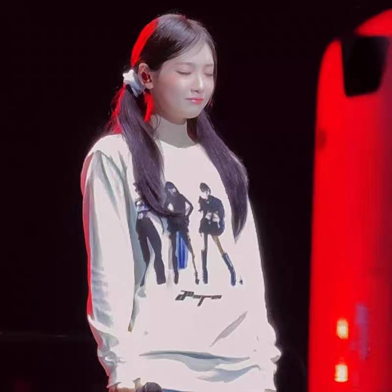 เสื้อสเวตเตอร์ aespa : 2024 aespa LIVE TOUR - SYNK : PARALLEL LINE