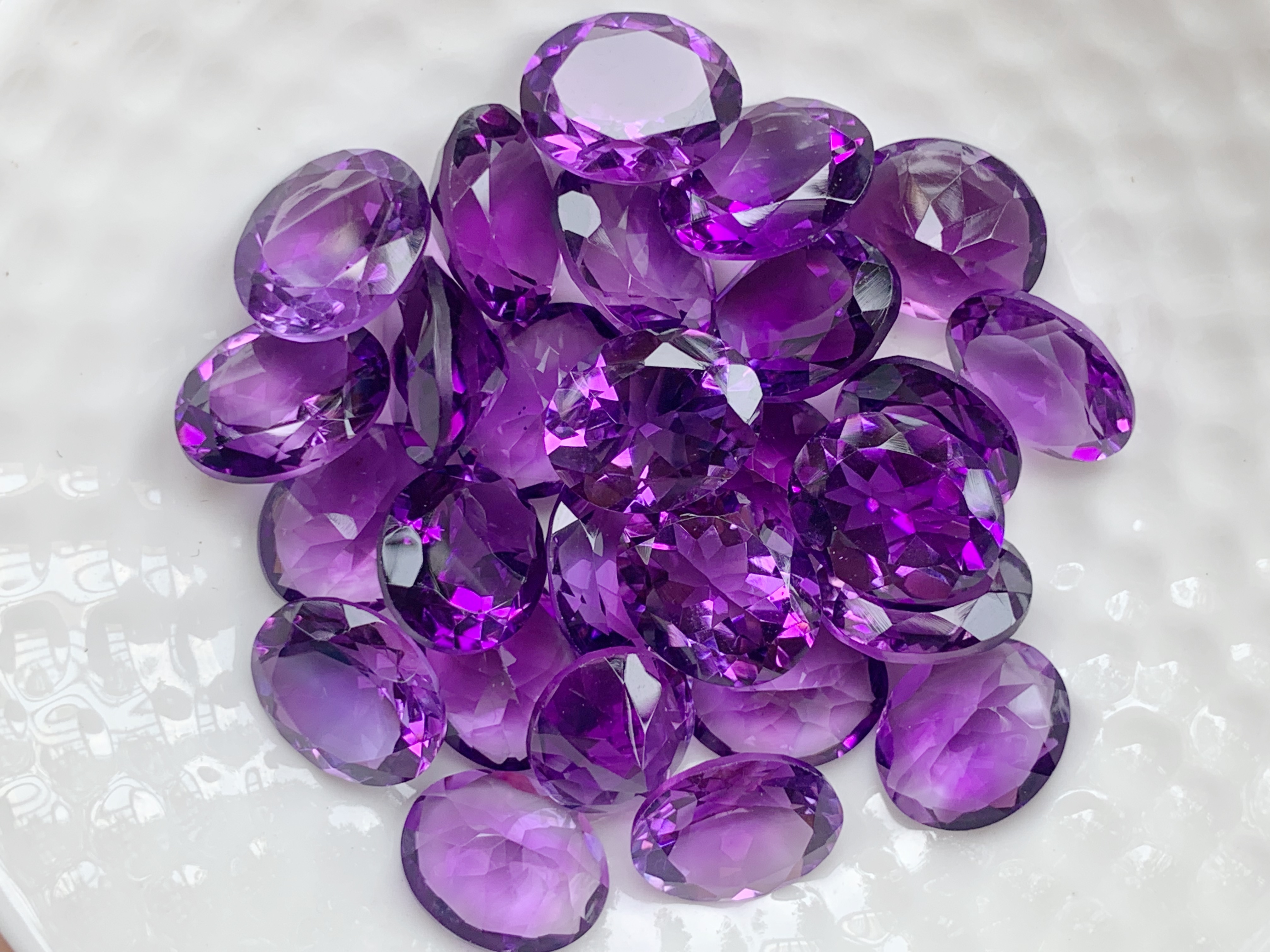 อเมทิสเข้มไข่ 9X11 มม. 1 เม็ด