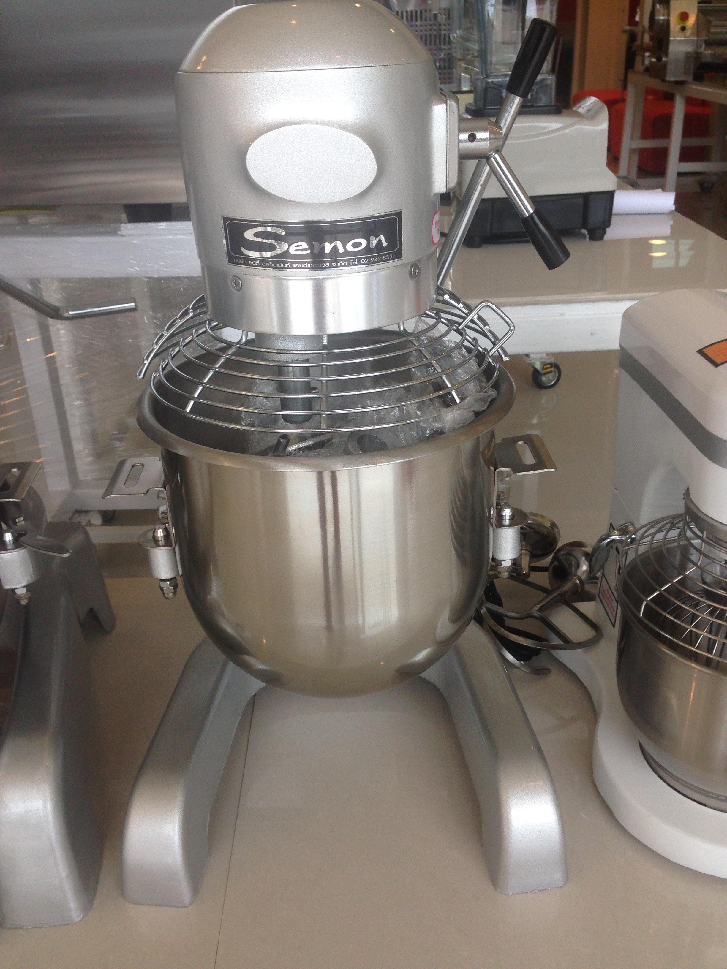 เครื่องผสมอาหาร 3 หัวตี 10 ลิตร Si-MX10