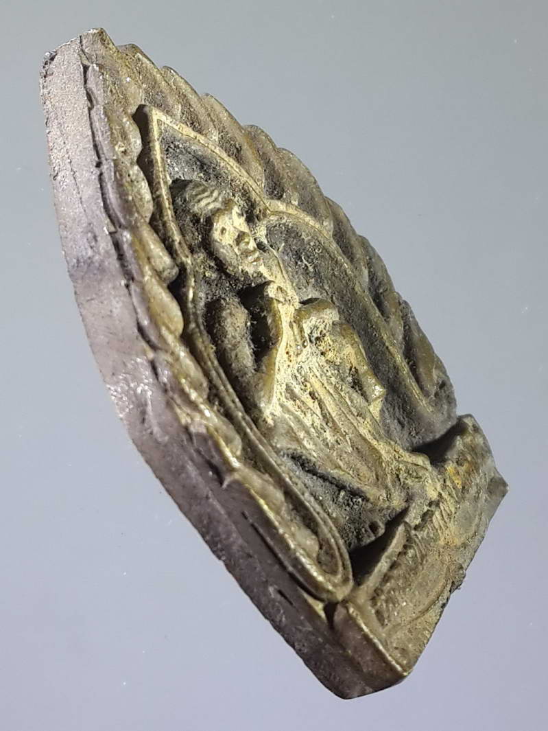 รหัสสินค้า พระกริ่ง พระหล่อ 064 เหรียญหล่อเจ้าสัว หลวงพ่อคูณ วัดบ้านไร่ อำเภอด่านขุนทด จังหวัดนครราชสีมา รุ่นทอดกฐิน สร้างปี 2536