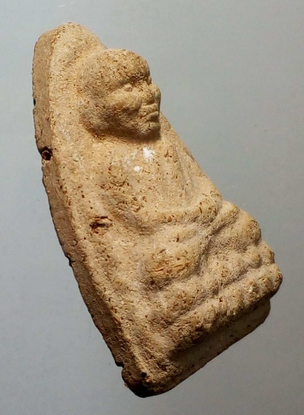 รหัสสินค้า หลวงปู่ทวด วัดต่างๆ 189 หลวงปู่ทวด วัดช้างให้ จังหวัดปัตตานี เนื้อผงพุทธคุณโรยแร่ ไม่ทราบปีที่สร้าง ไม่ทราบวัดที่ออก