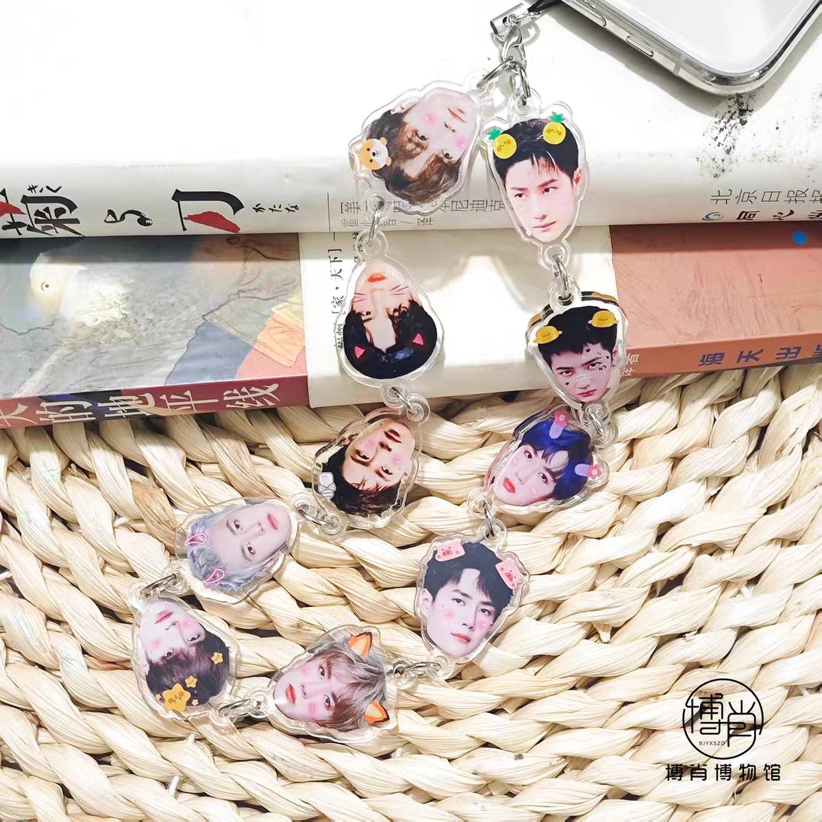 สายคล้องโทรศัพท์ สายห้อยโทรศัพท์ หวังอี้ป๋อ WangYibo