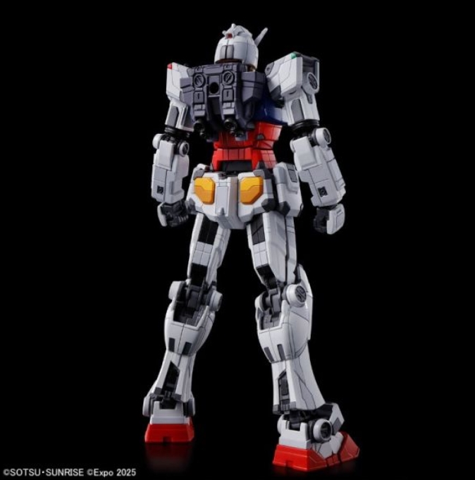 <Preorder ปิดรับวันที่ 27/11/2025> 🔔เปิดรับPreorder ไม่ต้ดงมัดจำครับ 1/144 RX-78F00/E GUNDAM （EX-001 G.L.R.S.S. Feather UNIT）