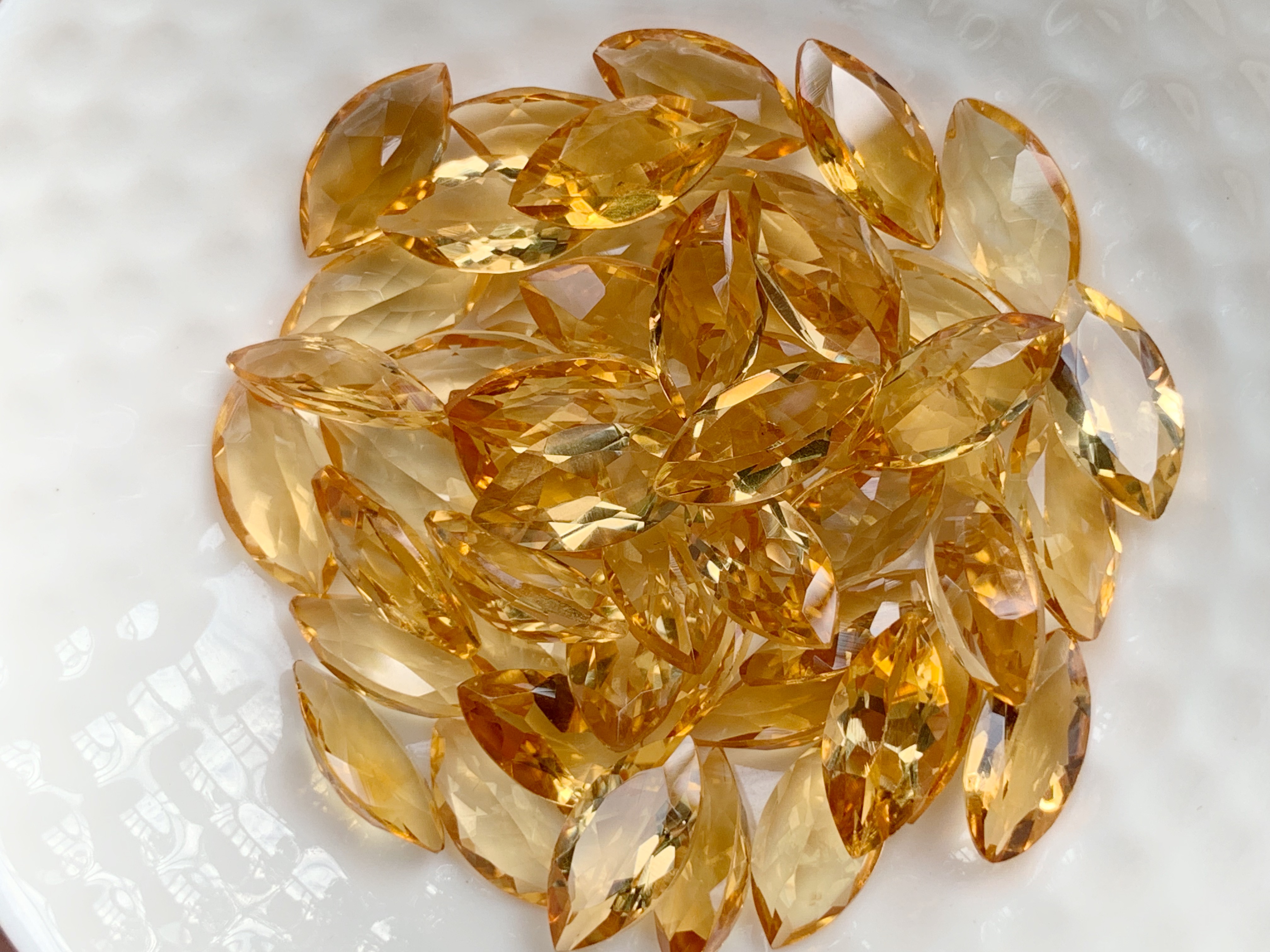 ซิทรินมาคี 6X12 มม. 5 กะรัต