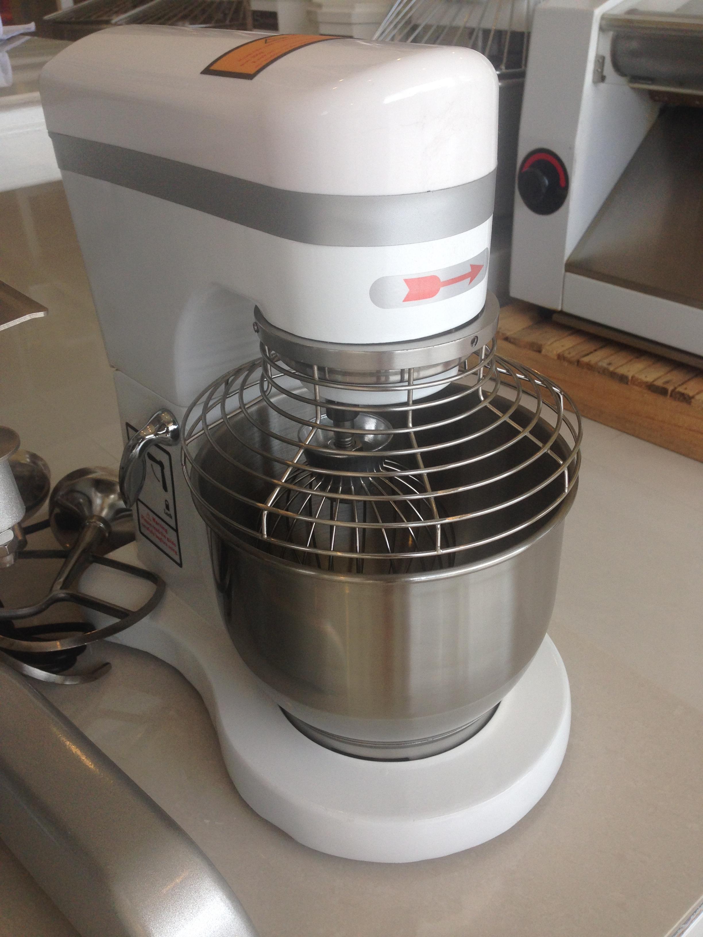 เครื่องผสมอาหาร 3 หัวตี 5 ลิตร Si-MX5