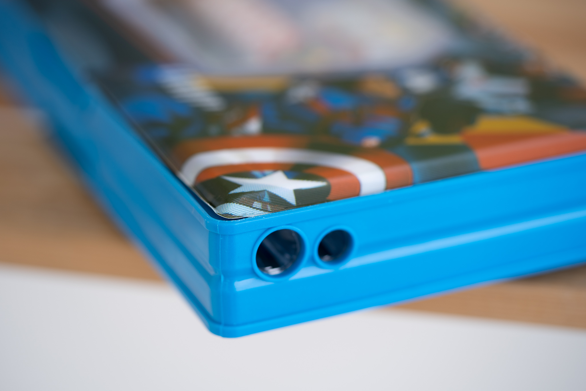 กล่องดินสอแม่เหล็กพร้อมชุดเครื่องเขียนลายอเวนเจอร์ส (Avengers) ลิขสิทธิ์แท้