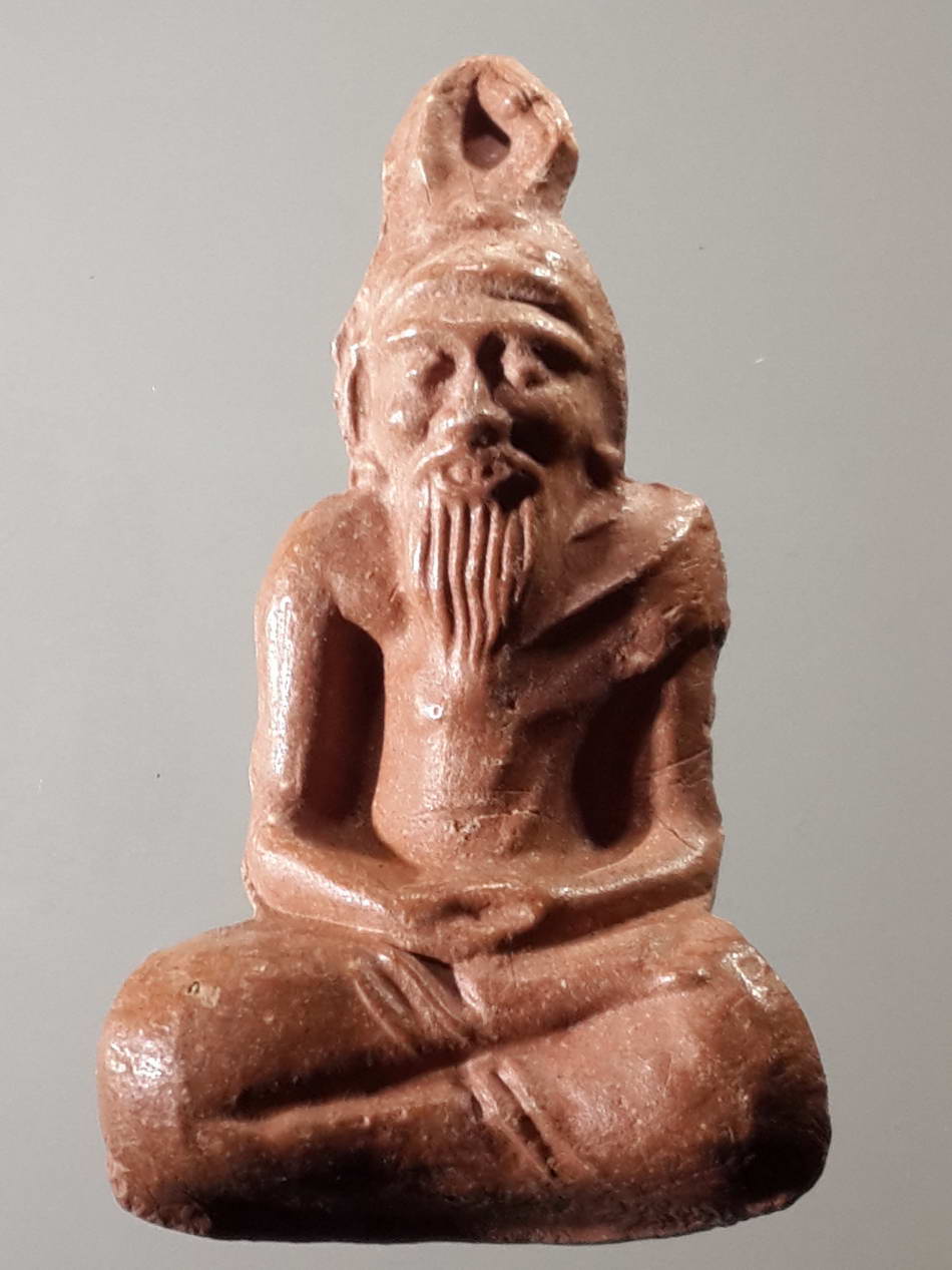 รหัสสินค้า พระไม่ทราบที่ 319 พระฤาษีเนื้อผง ลอยองค์ ไม่ทราบที่