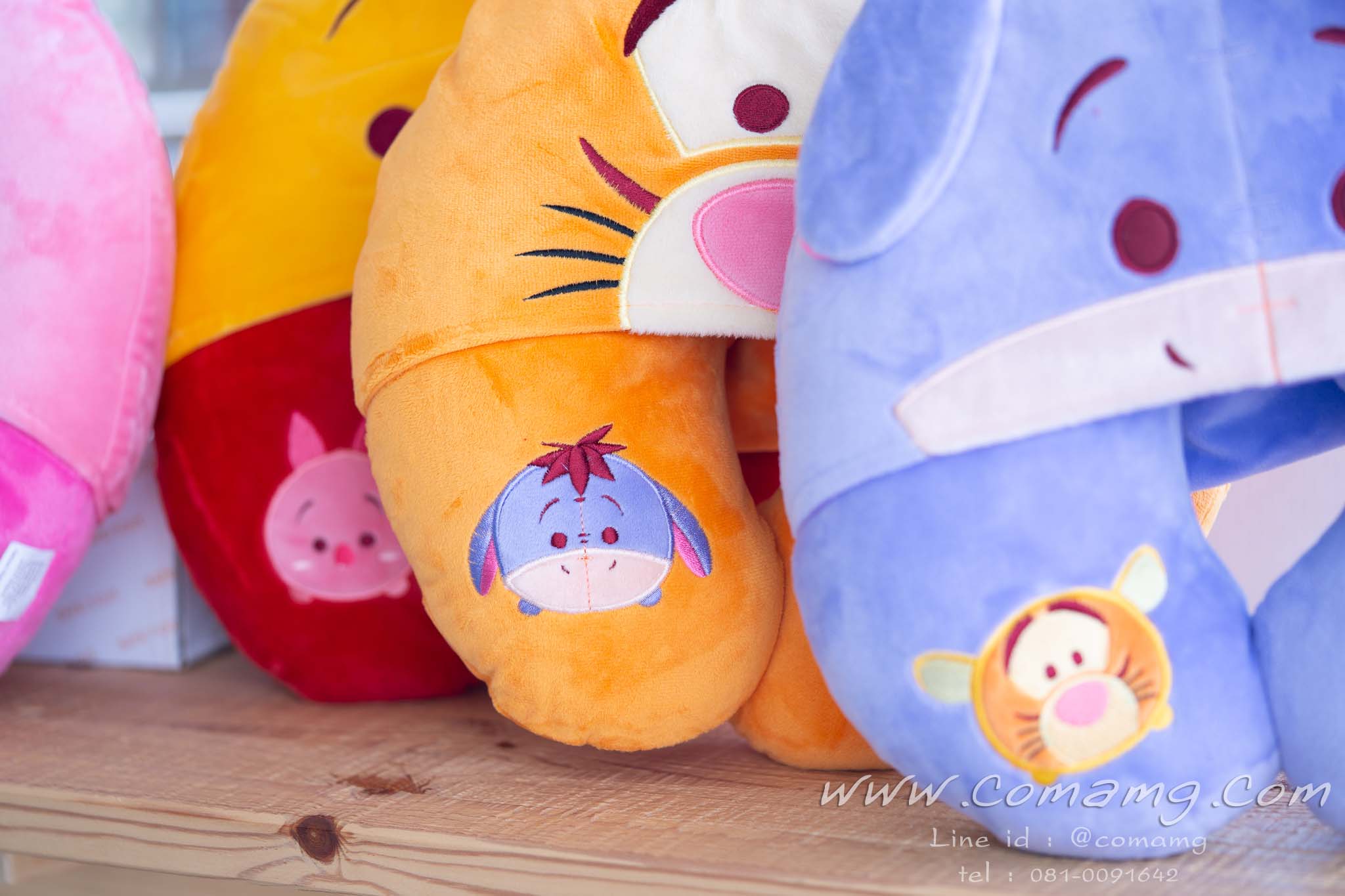 หมอนรองคอมีหมวกหมีพู ทิกเกอร์ อียอร์ พิกเล็ต (Disney Tsum Tsum)