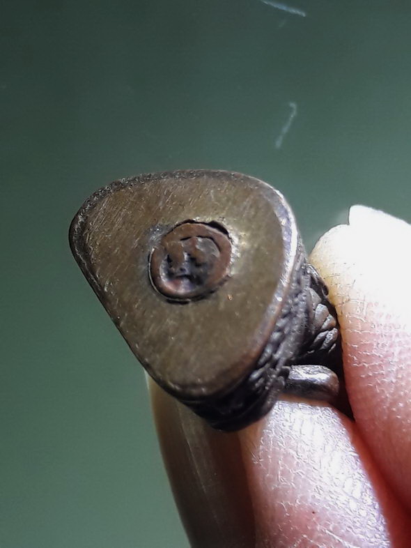 รหัสสินค้า พระกริ่ง พระหล่อ 905 รูปหล่อโบราณเนื้อนวะโลหะบรรจุกริ่ง ท่านเจ้าคุณนรฯ วัดเทพศิรินทราวาส ไม่ทราบปีที่สร้าง