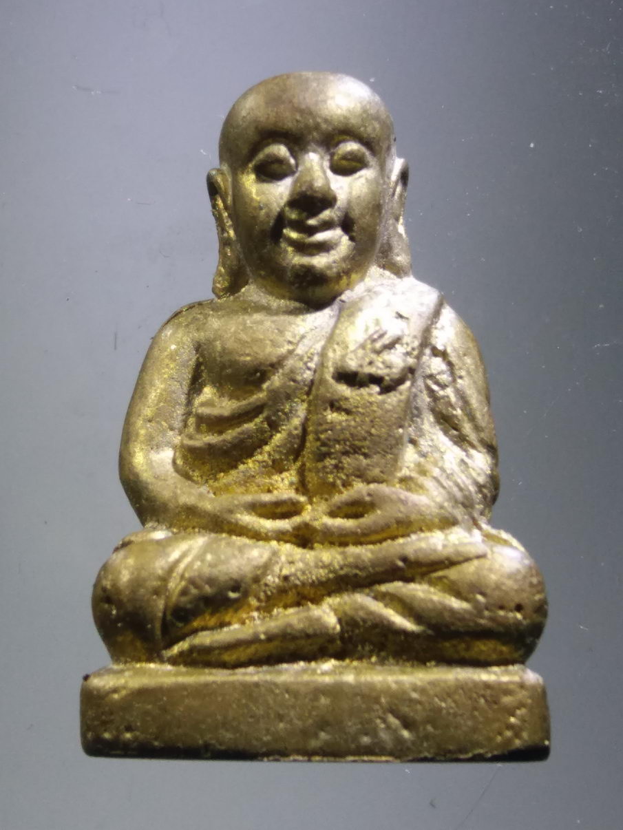 รหัสสินค้า พระมีกล่อง 3907 รูปหล่อหลวงพ่อเงิน วัดบางคลาน ออกวัดสามง่าม จังหวัดพิจิตร พระครูพินิตปัญโญภาส วัตถุประสงค์เพื่อสร้างซุ้มพระพุทธรูป วิทยาลัยเกษตรฯ จังหวัดพิจิตร