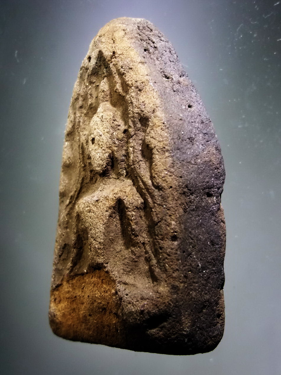 รหัสสินค้า พระกรุ 100 พระขุนแผนพลายเดี่ยว กรุวัดบ้านกร่าง จังหวัดสุพรรณบุรี สภาพชำรุด พระฟอร์มหนา เริ่มหายากแล้วครับ