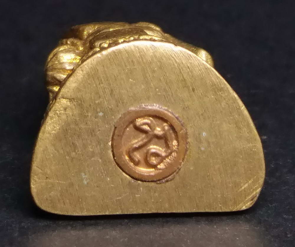 รหัสสินค้า พระกริ่ง พระหล่อ 149 รูปหล่ออุดกริ่งเนื้อทองผสม หลวงปู่พิมพา ธมมวโร ออกวัดอื่นไม่ได้ออกวัดหนองตางู ไม่ทราบปีที่สร้าง