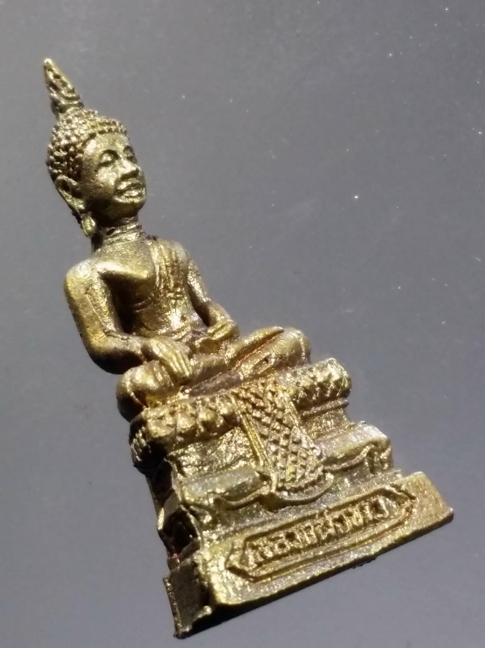 รหัสสินค้า พระมีกล่อง 3689 รูปหล่อพระพุทธ หลวงพ่อขาว วัดศรีรัตนาราม (จูงนาง) ตำบลท่าทอง อำเภอเมือง จังหวัดพิษณุโลก สร้างปี 2541