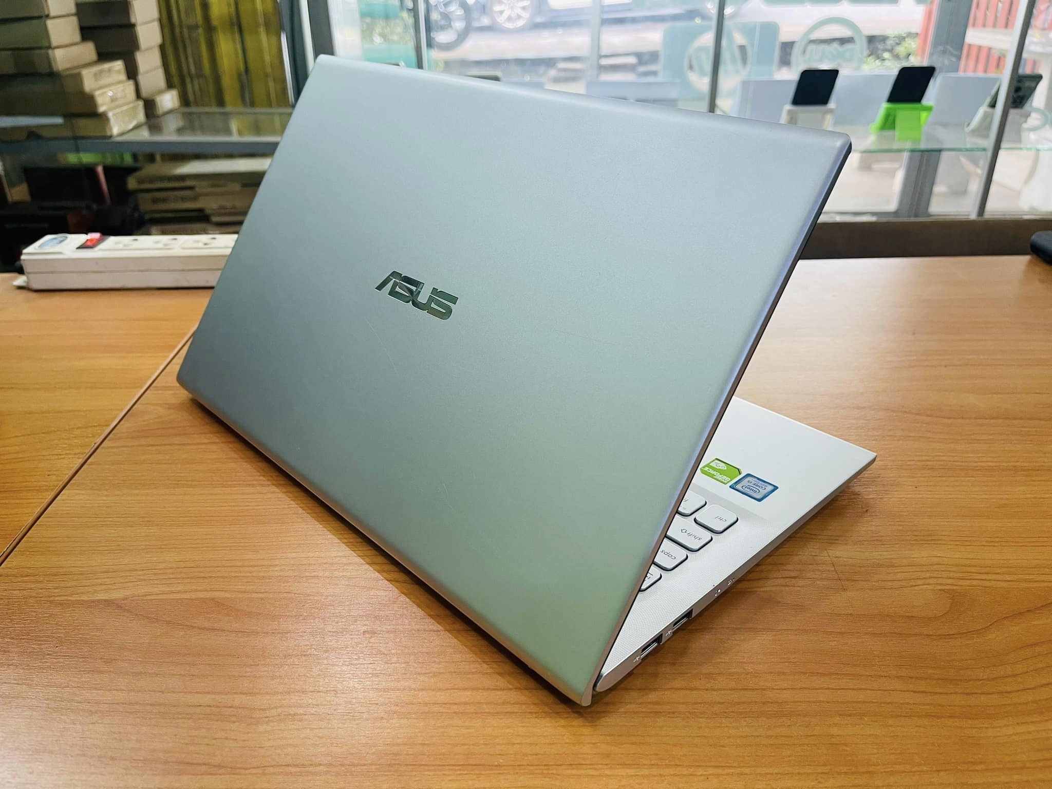 ( SOLD OUT ) Asus VivoBook 15-X512F