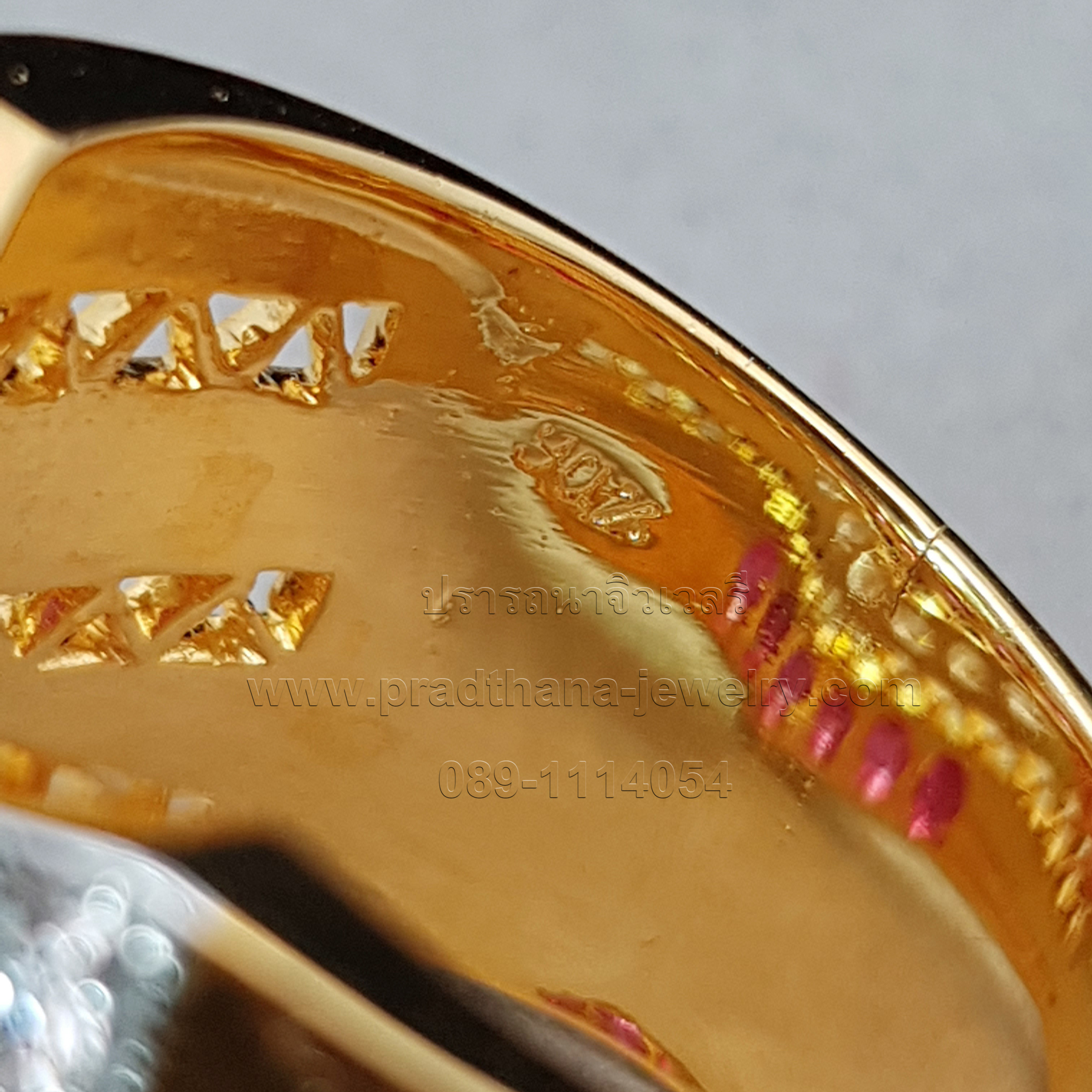 แหวนหน้ากว้างทับทิมสลับเพชร