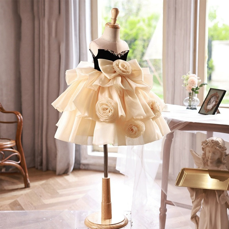 Gd4515- พร้อมส่งจากไทย ชุดออกงานเด็กหญิงสีครีม-สีดำ ทูโทน สุดสวยหรู ไหล่ซีทรู กระโปรงหลายชั้นฟูสวย โบว์แยกจากชุดได้ ชุดราตรีเด็กทรงสั้น